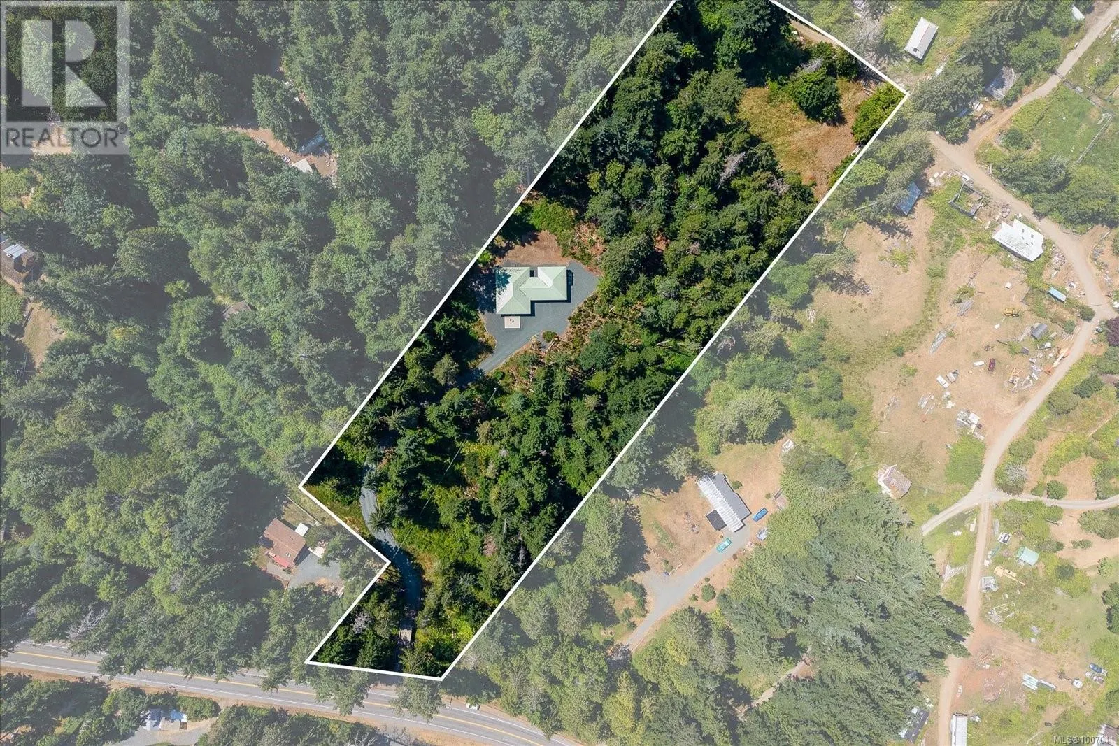 6208 Island Hwy W