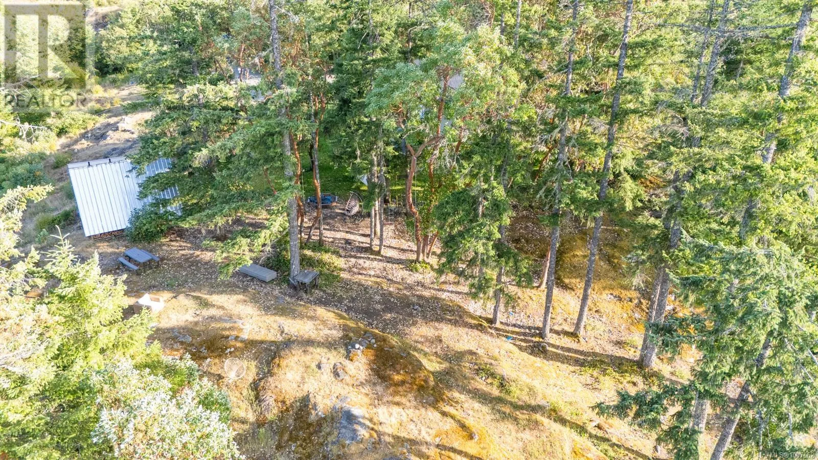 5876 Stoltze Rd
