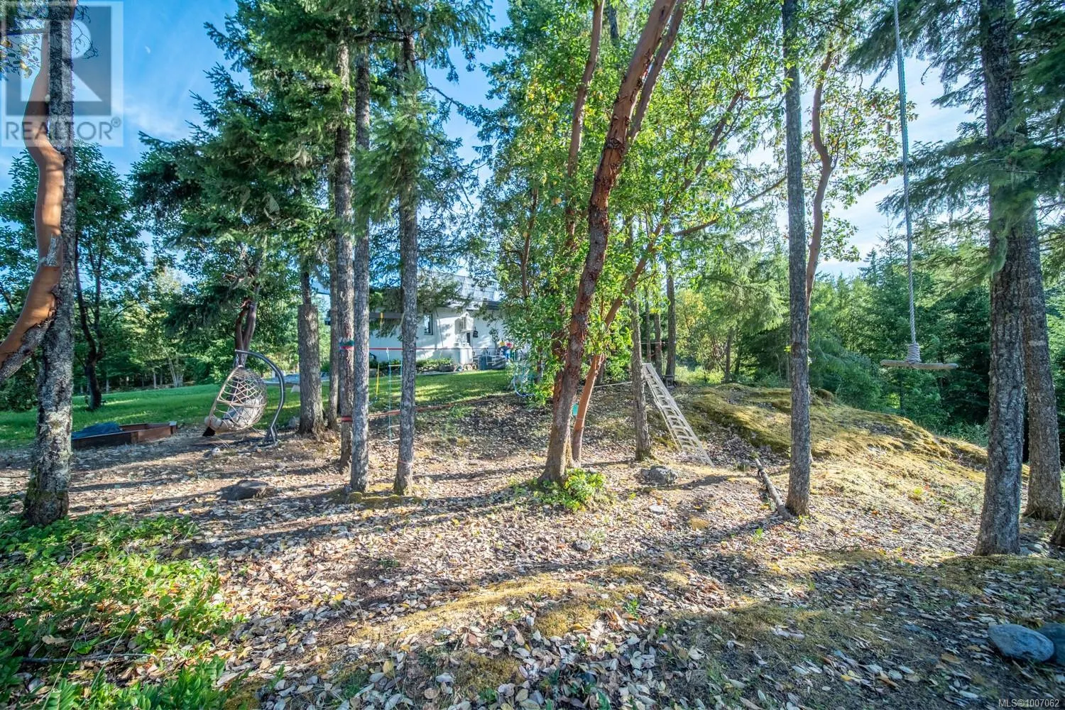 5876 Stoltze Rd