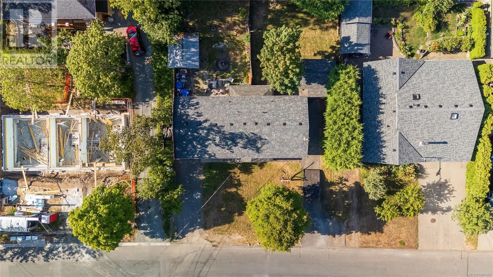 1068 Clarke Rd