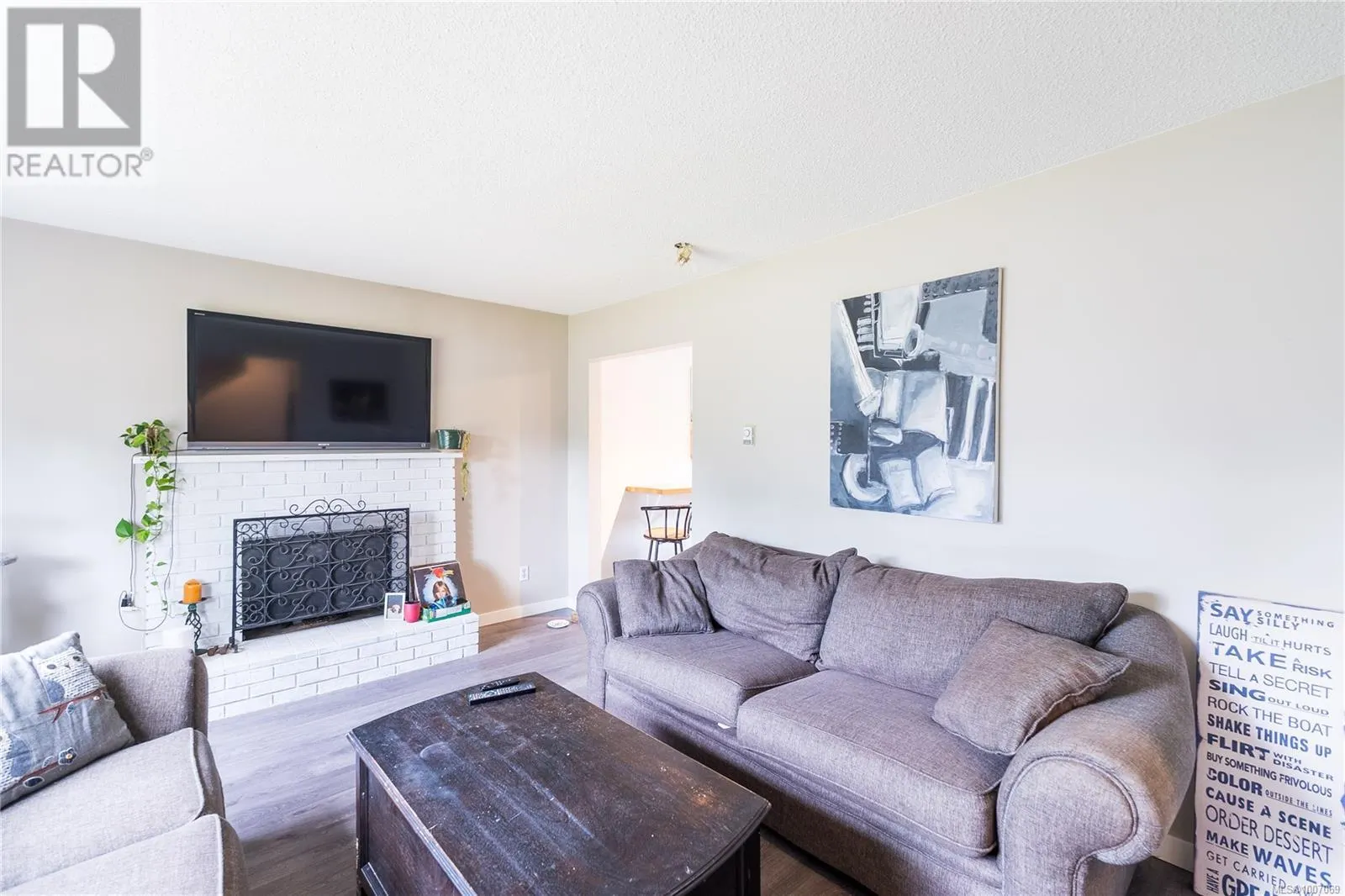 1068 Clarke Rd