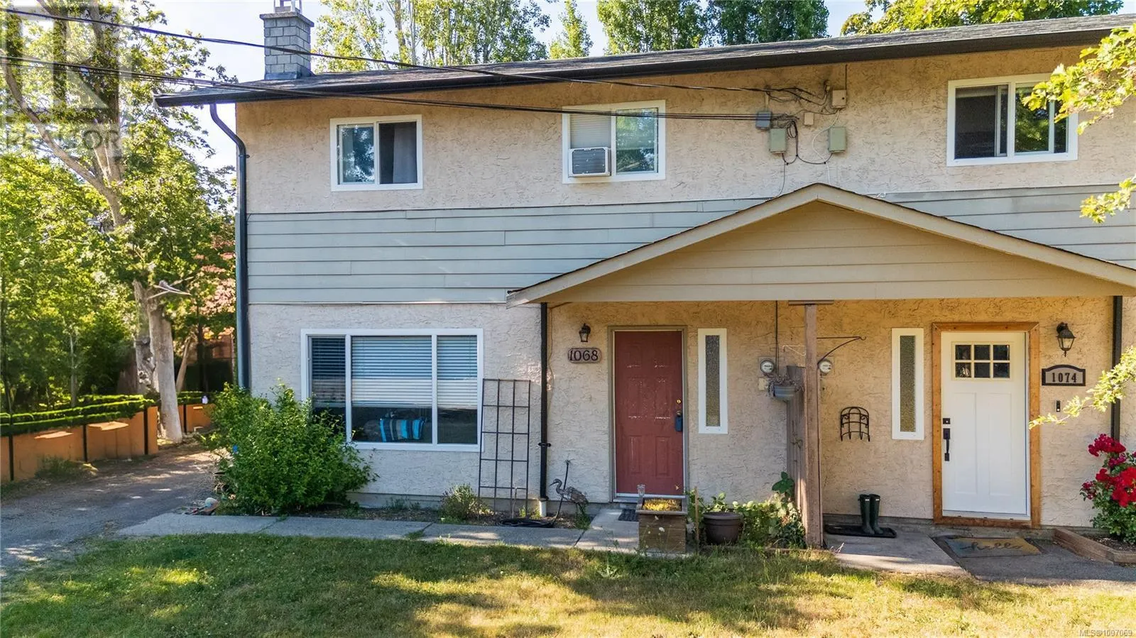 1068 Clarke Rd