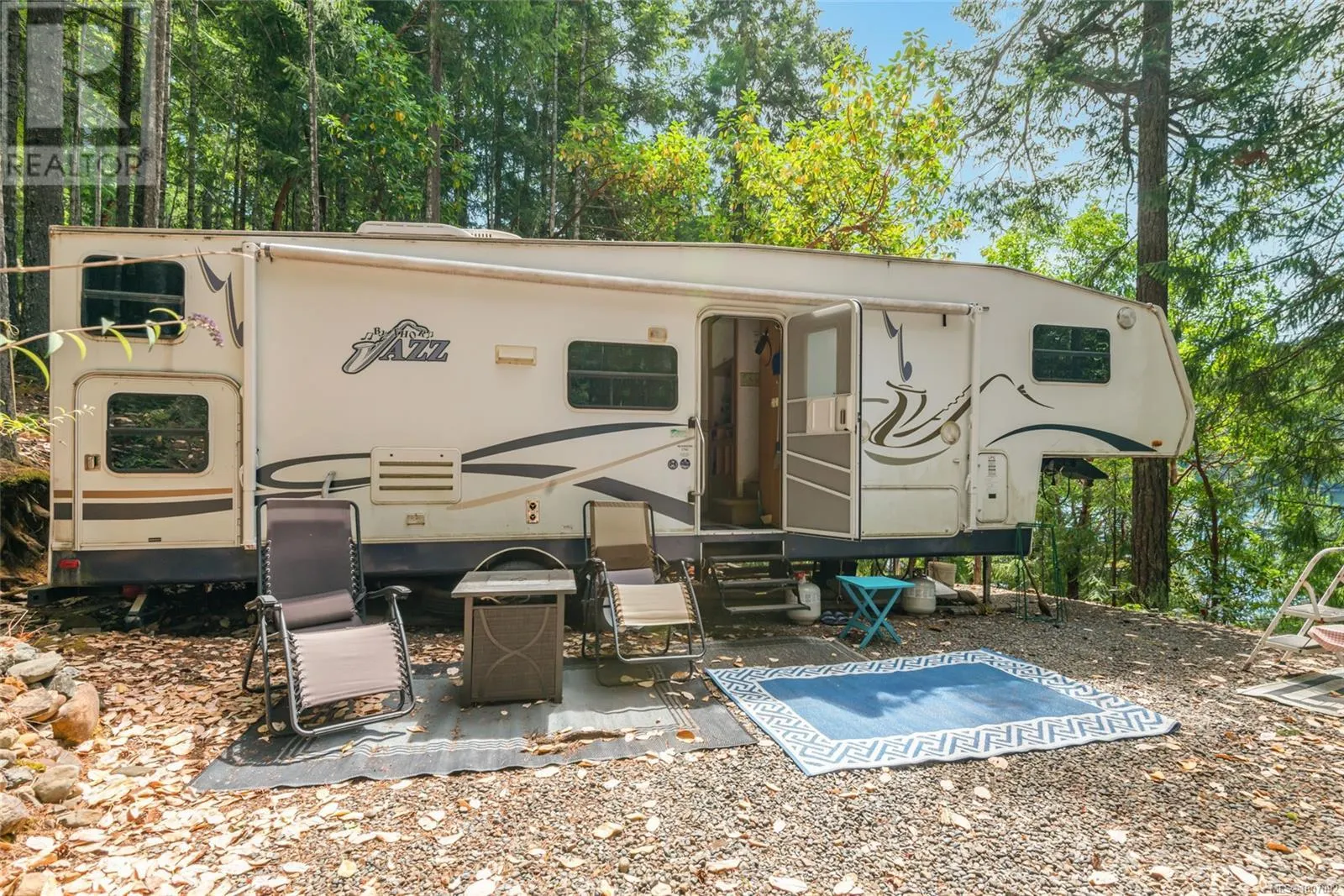 3696 Horne Lake Caves Rd