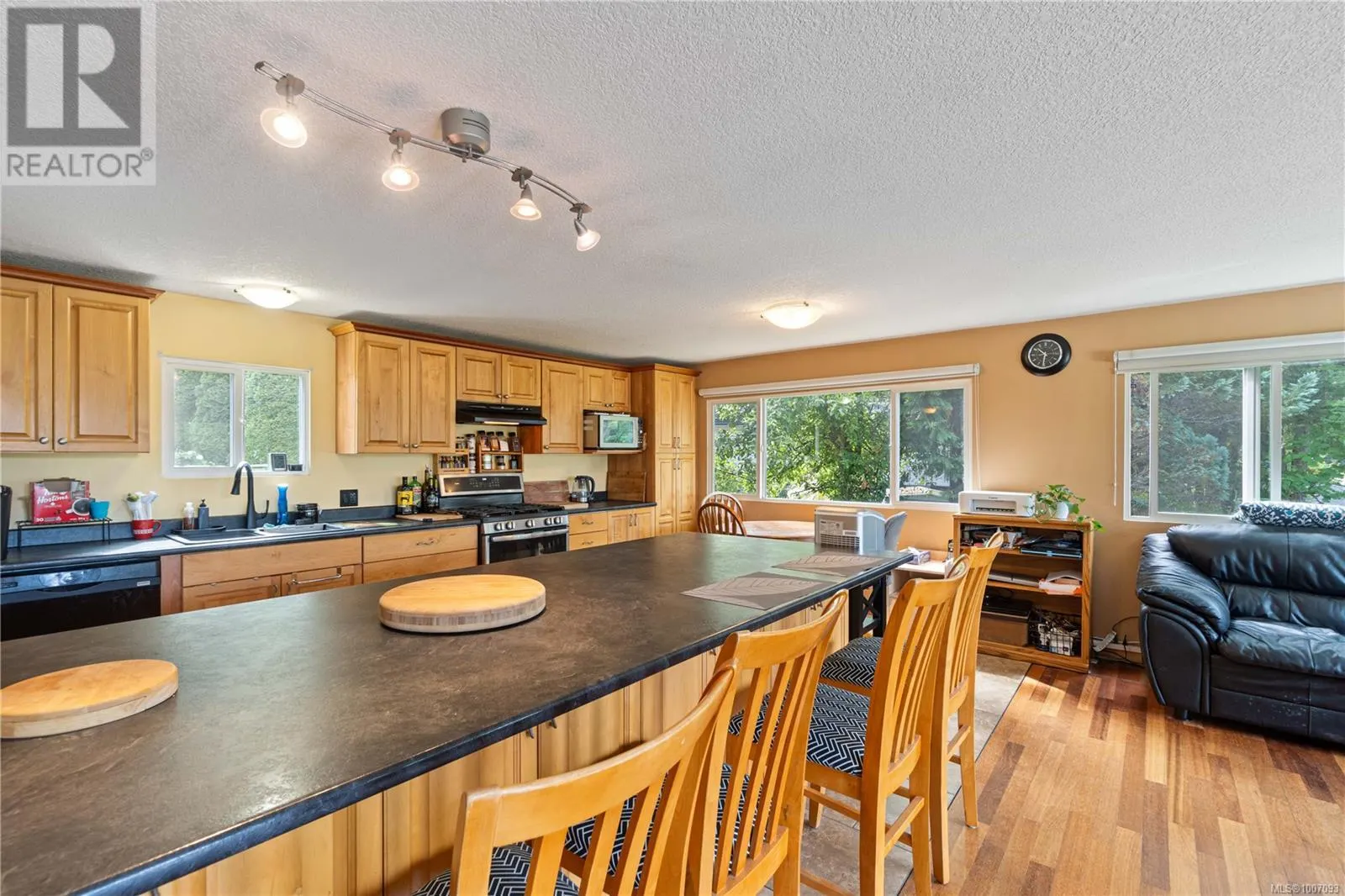 5687 Big Bear Ridge