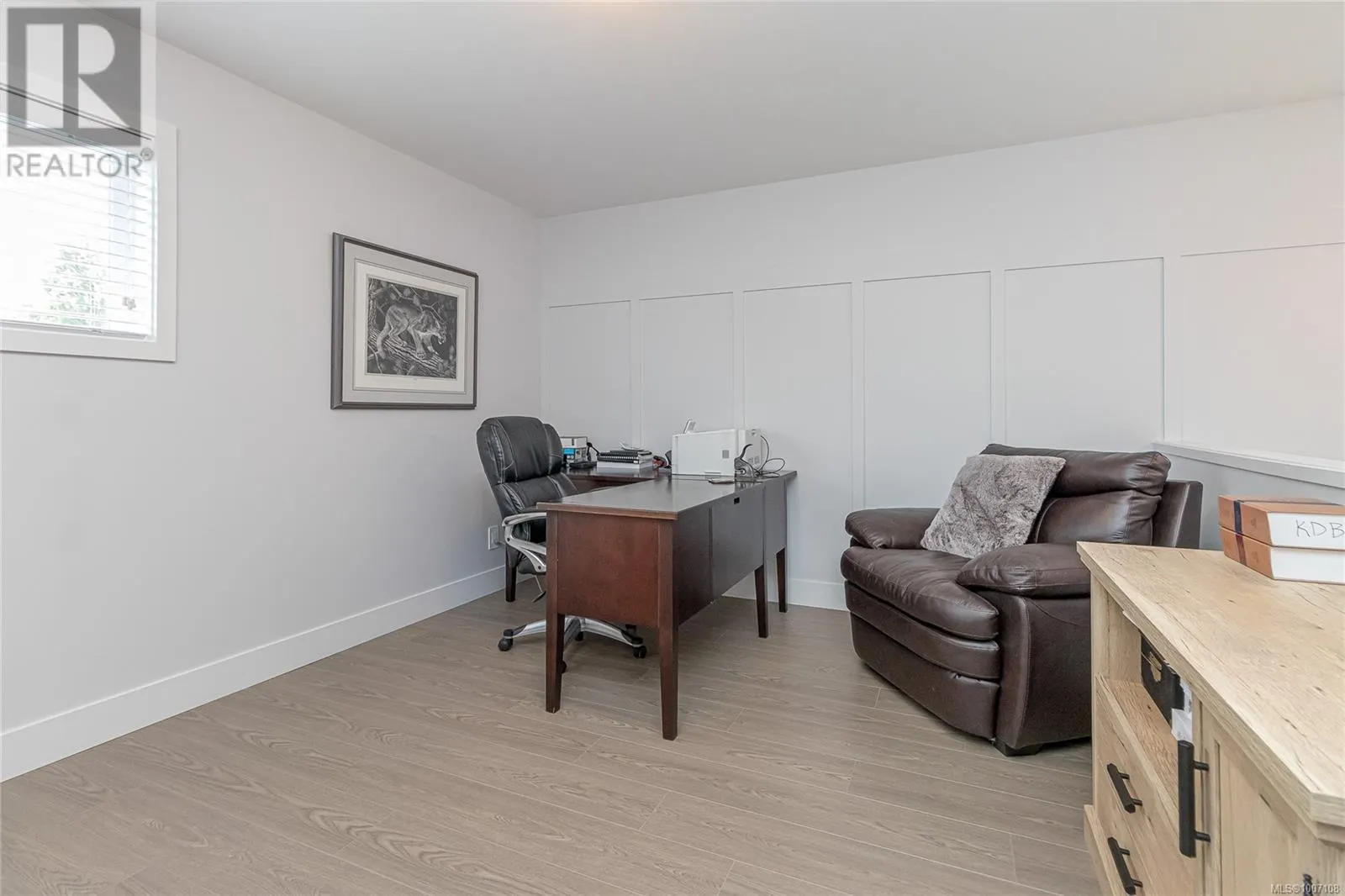 370 Vienna Pl