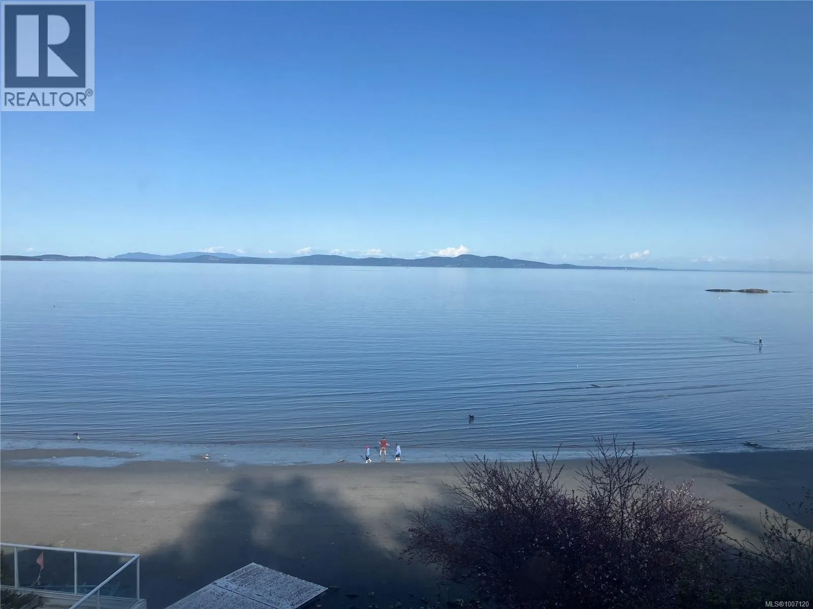 5015 Cordova Bay Rd