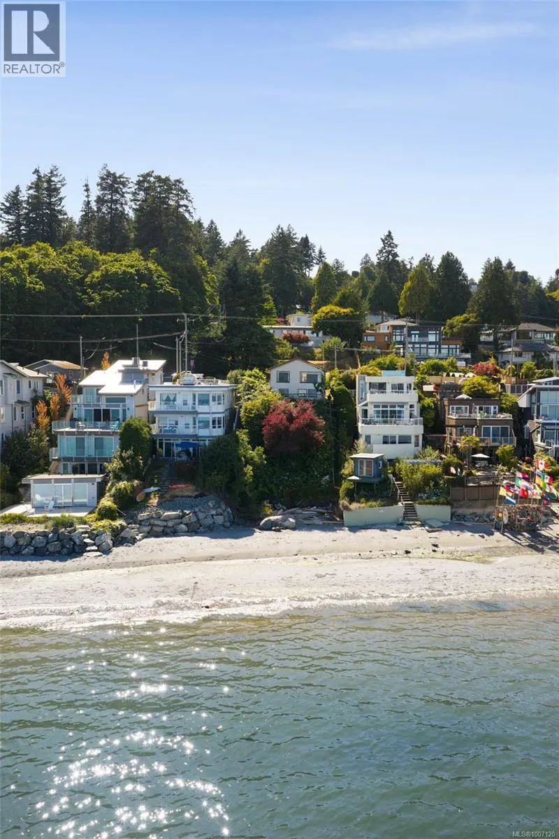 5015 Cordova Bay Rd