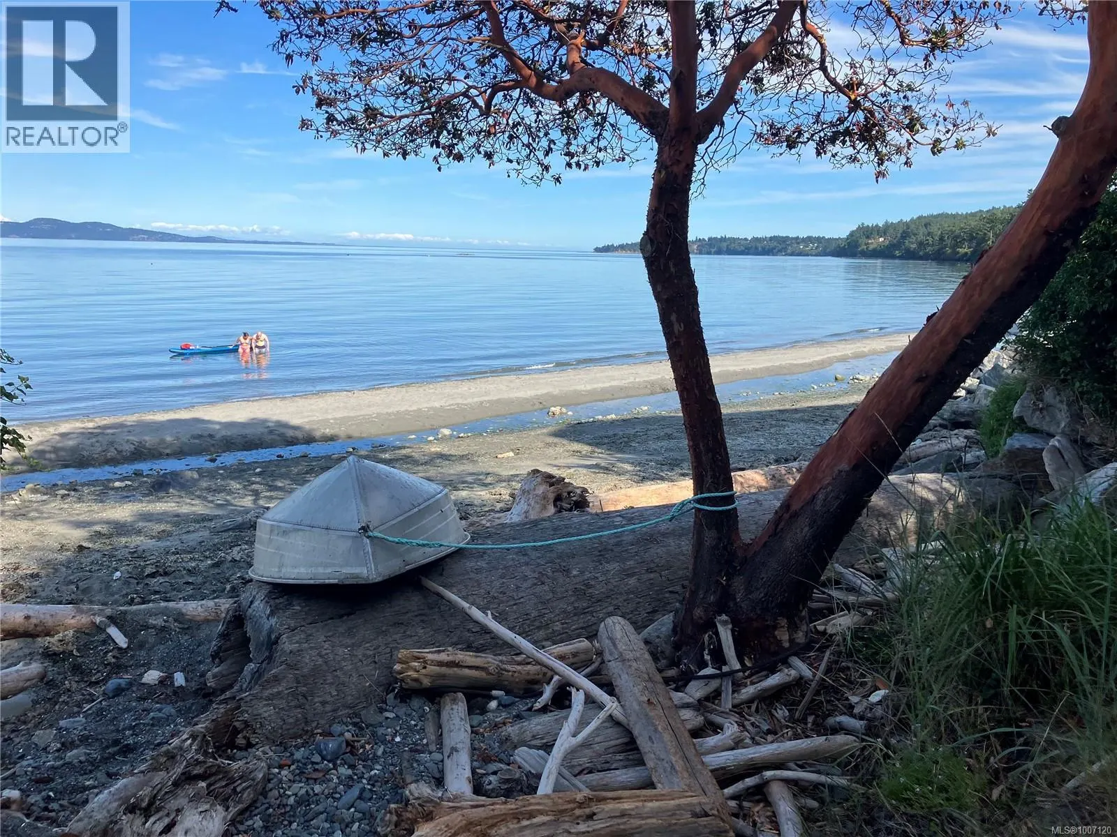 5015 Cordova Bay Rd