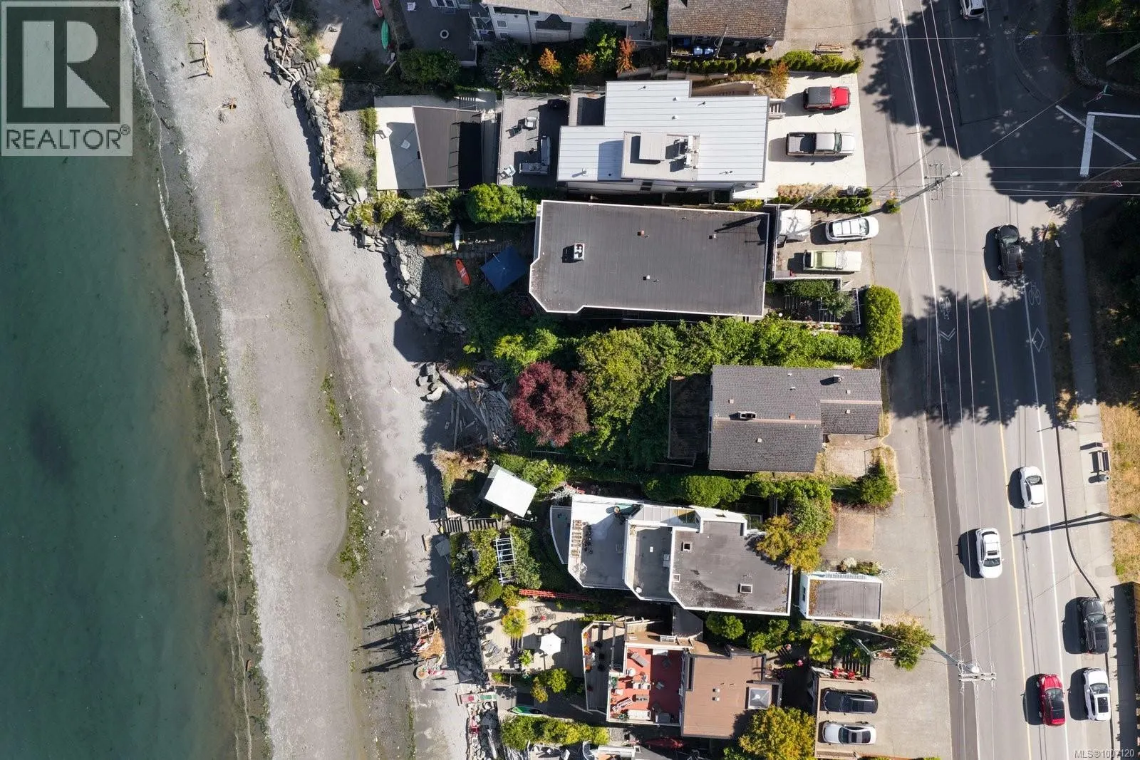 5015 Cordova Bay Rd