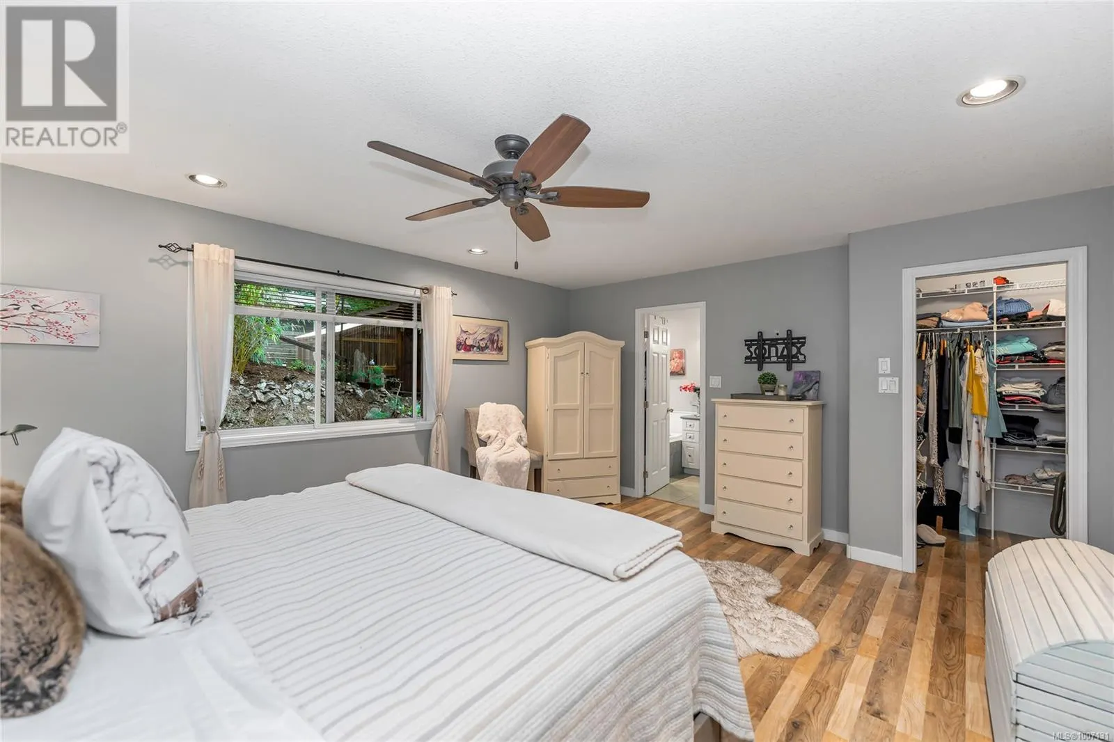 3350 Redden Rd