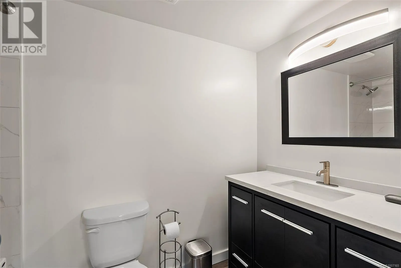 307 1124 Esquimalt Rd