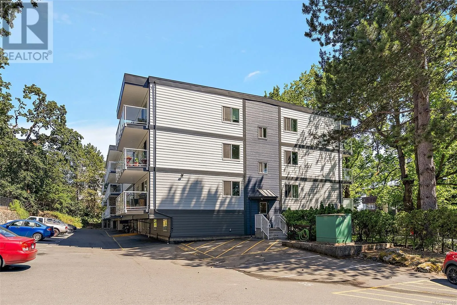 307 1124 Esquimalt Rd