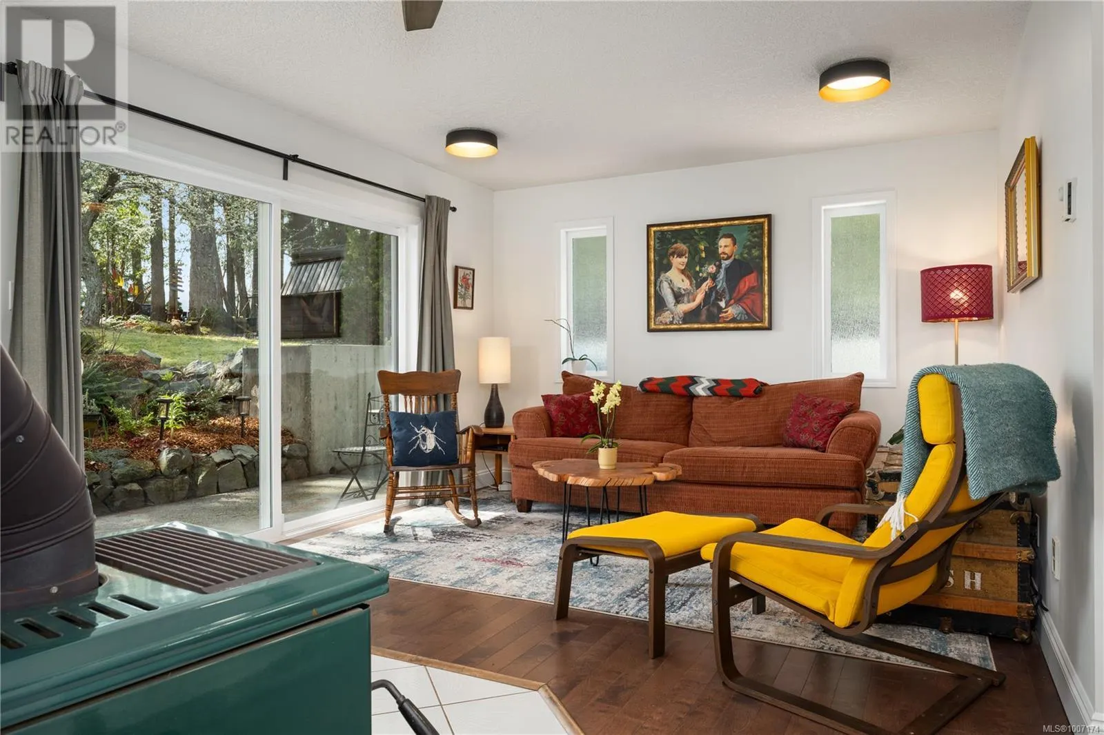 1247 Selkirk Dr