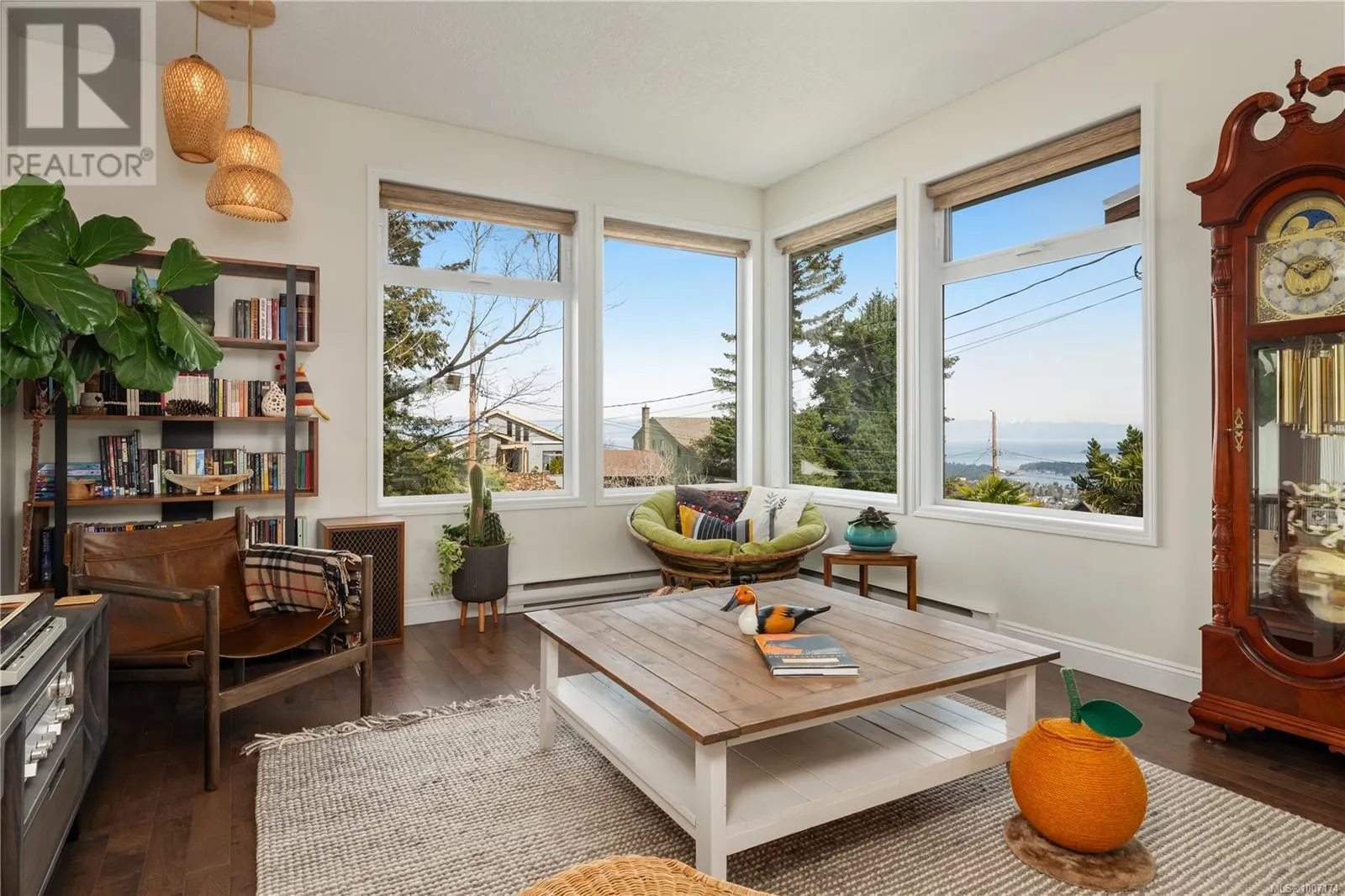 1247 Selkirk Dr