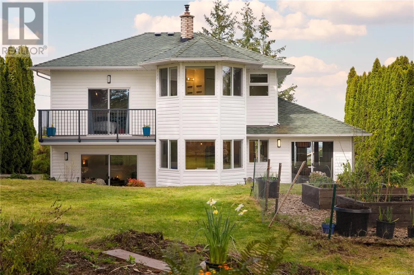 1247 Selkirk Dr