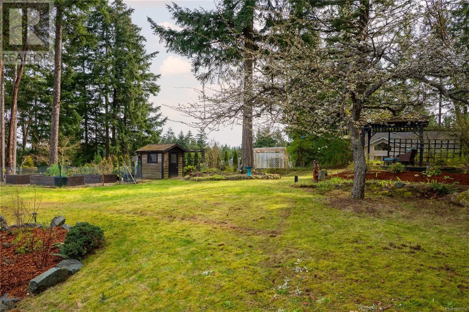 1247 Selkirk Dr