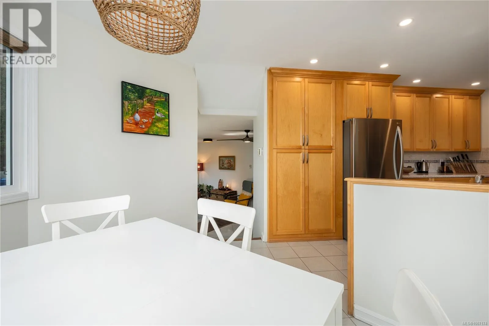 1247 Selkirk Dr