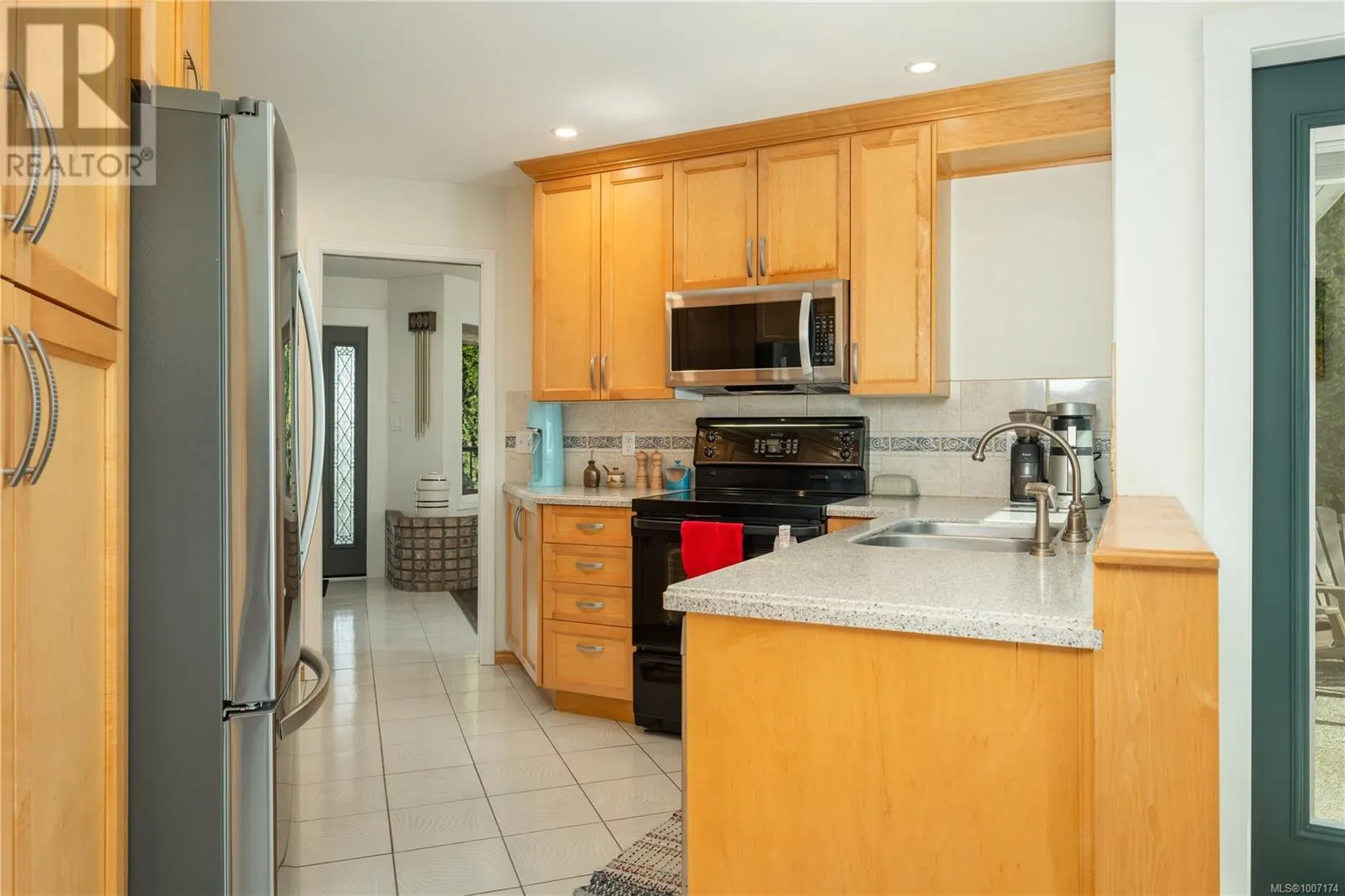 1247 Selkirk Dr