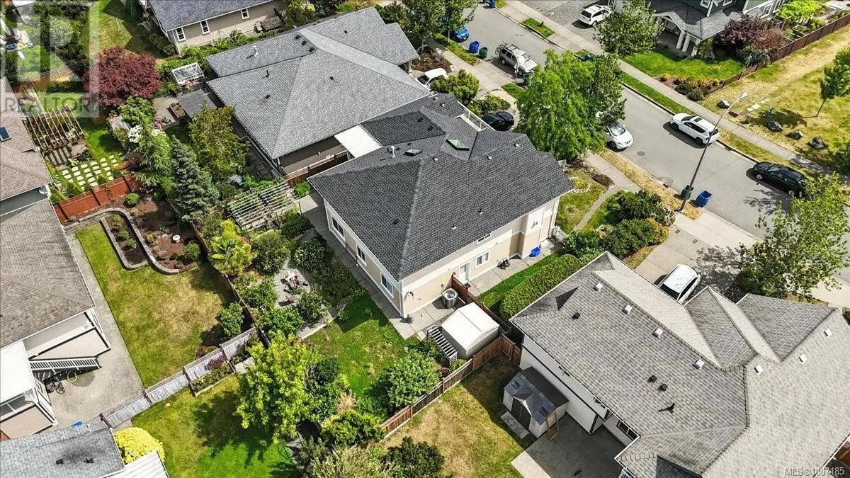 627 Sarum Rise Way
