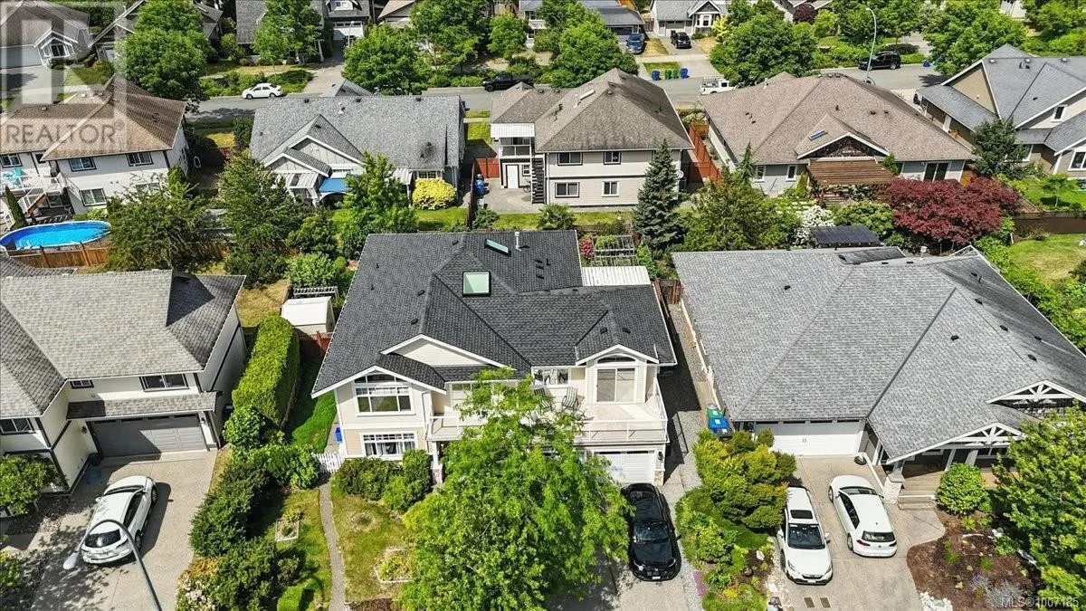 627 Sarum Rise Way