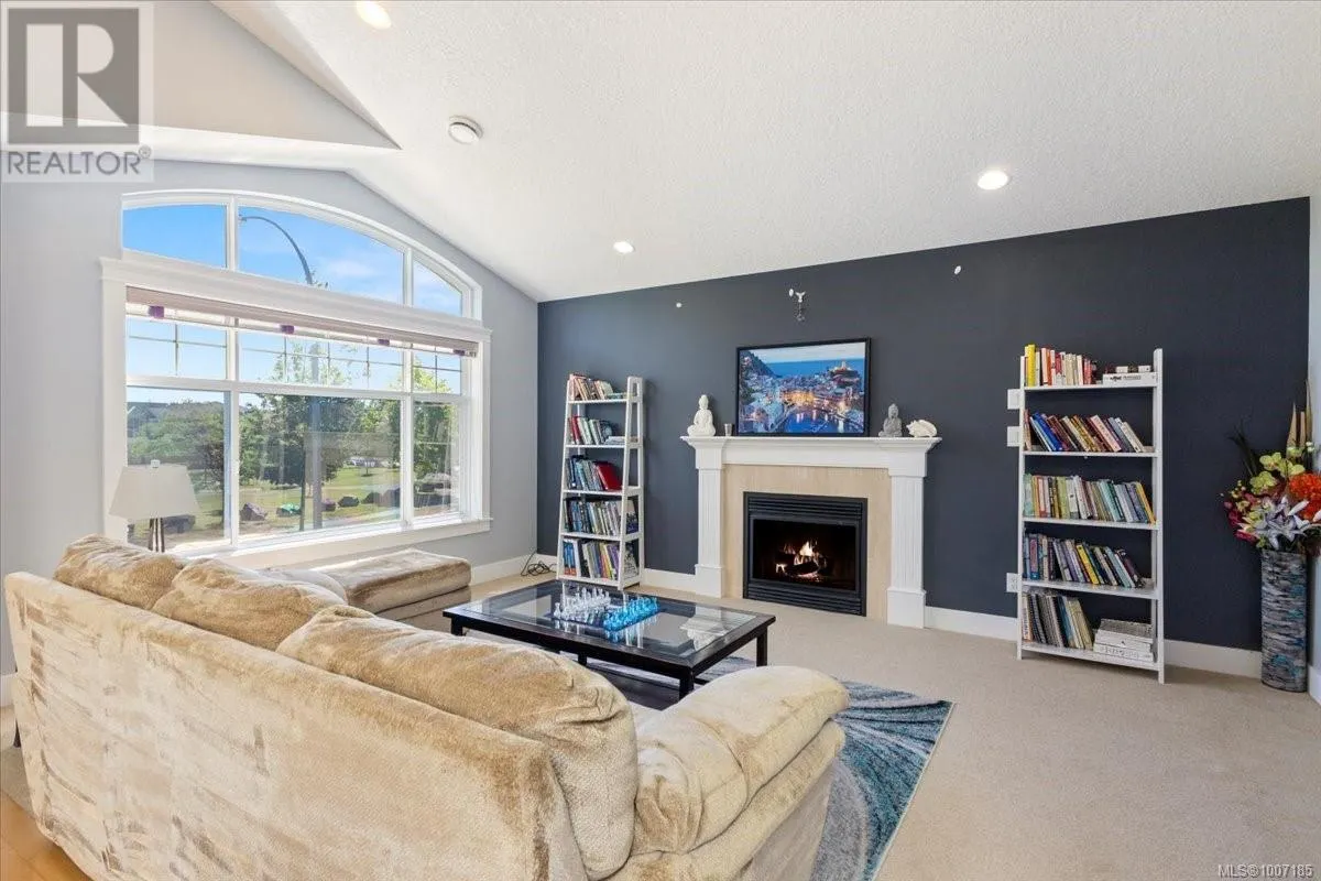 627 Sarum Rise Way