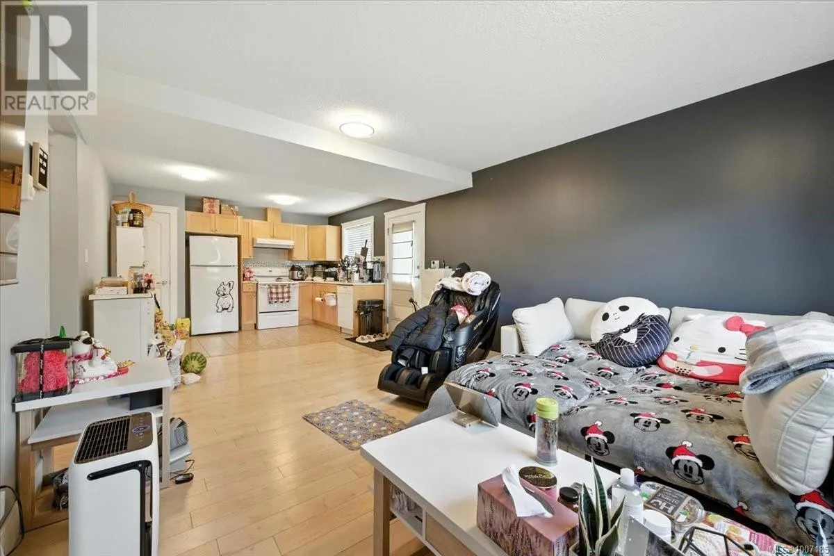 627 Sarum Rise Way