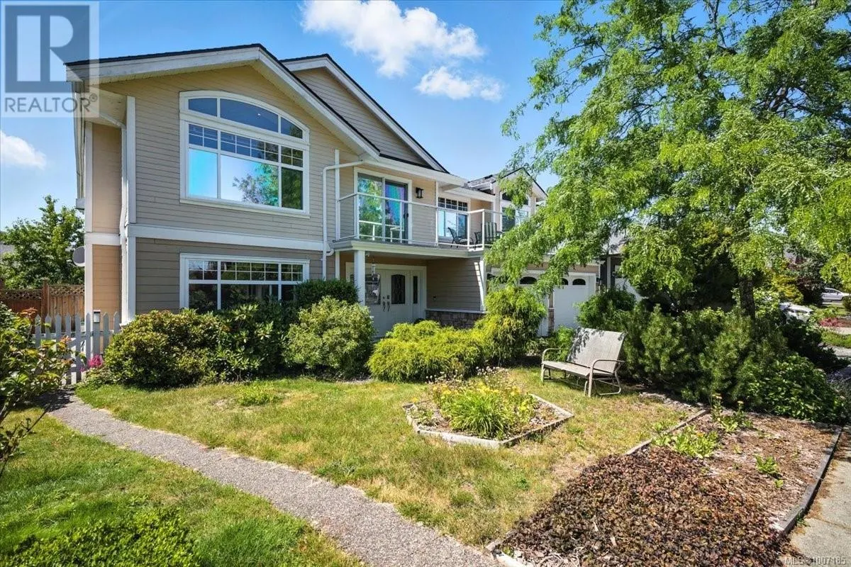 627 Sarum Rise Way