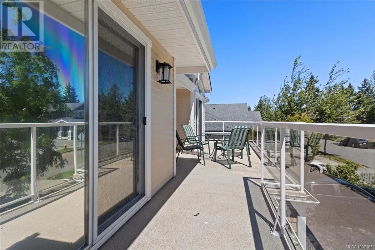 627 Sarum Rise Way