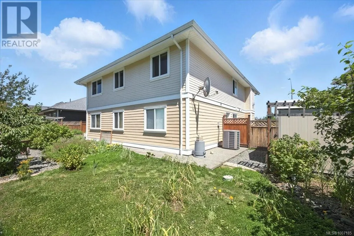 627 Sarum Rise Way