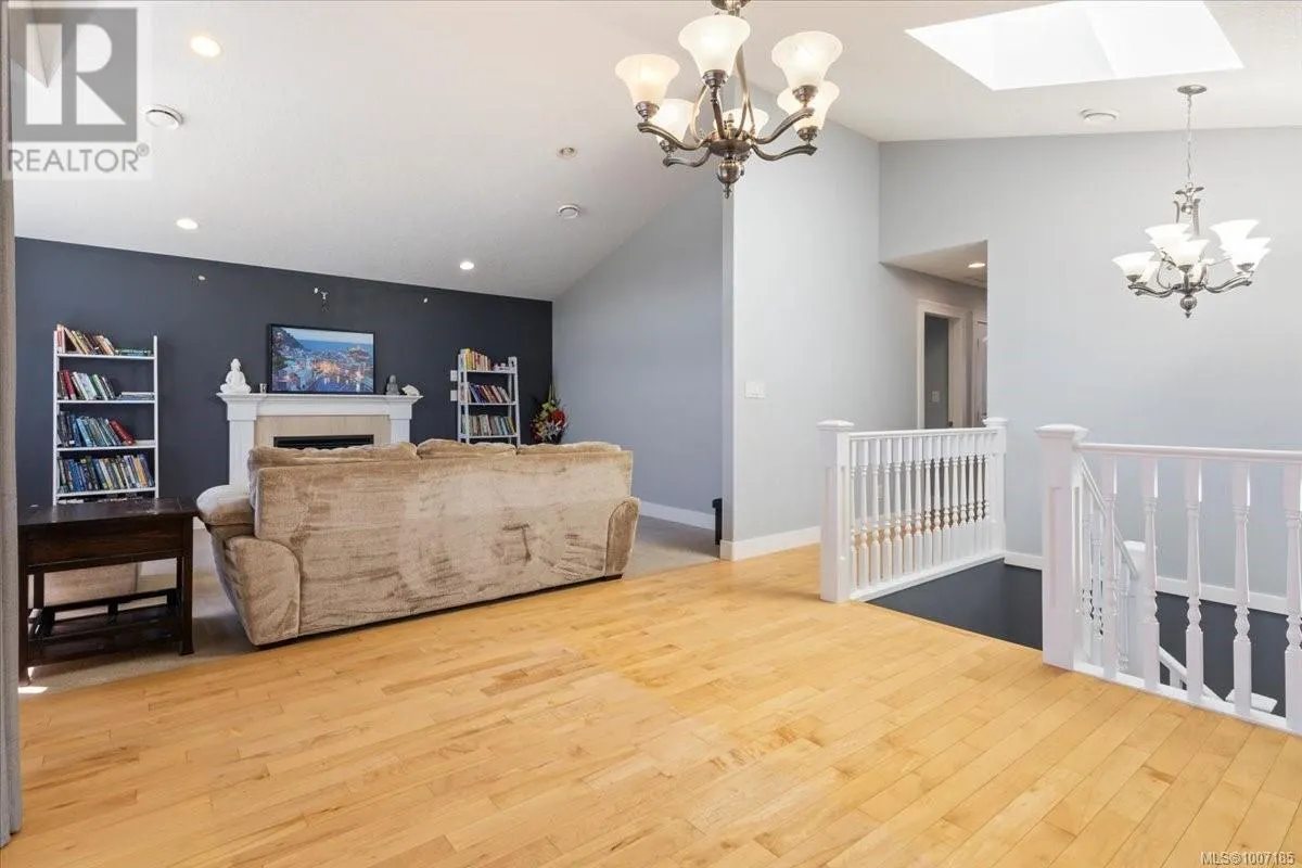 627 Sarum Rise Way