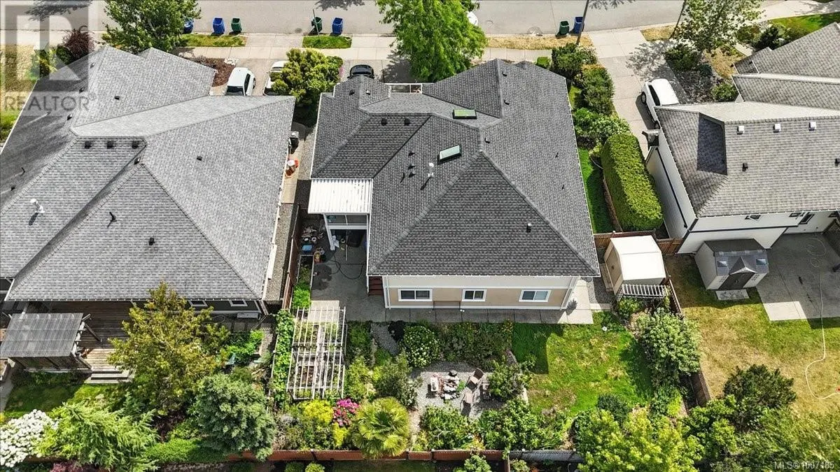 627 Sarum Rise Way