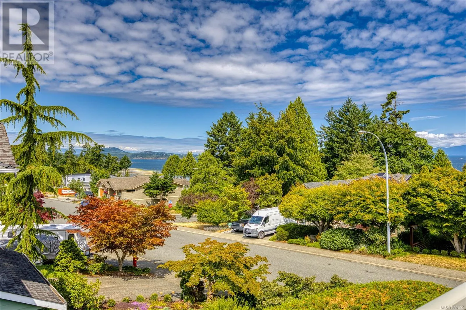6381 Icarus Dr