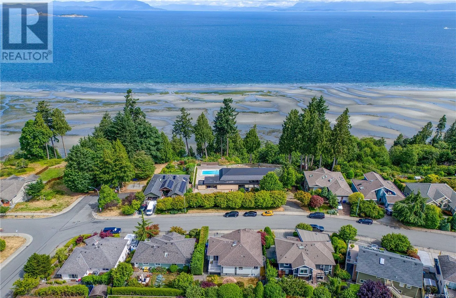 6381 Icarus Dr