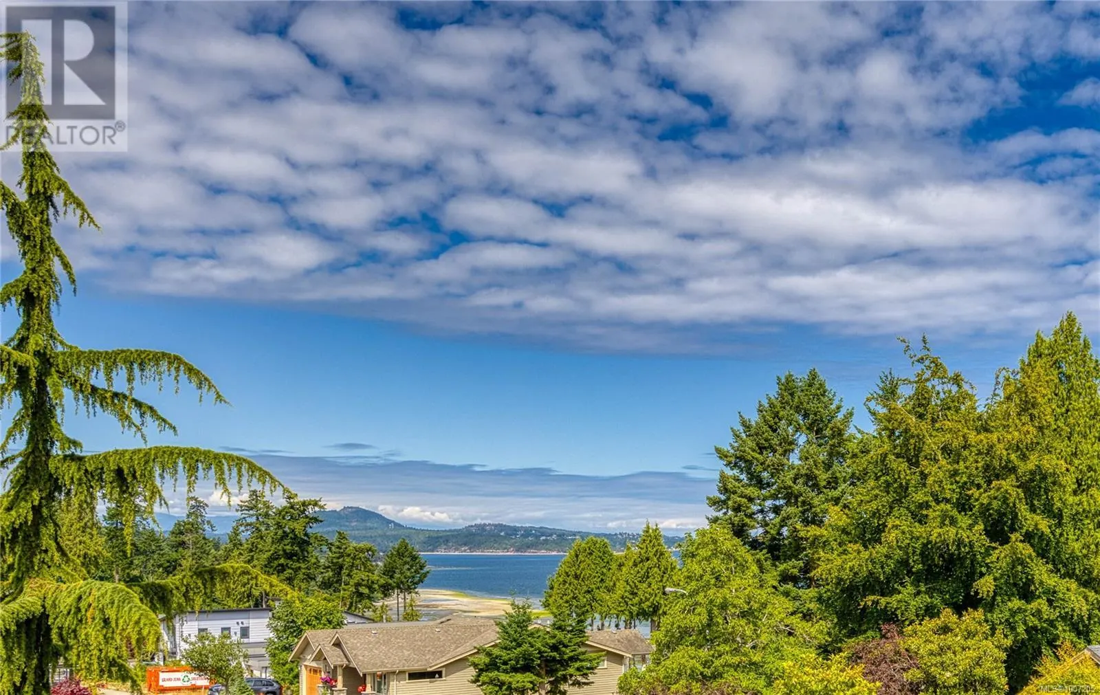 6381 Icarus Dr