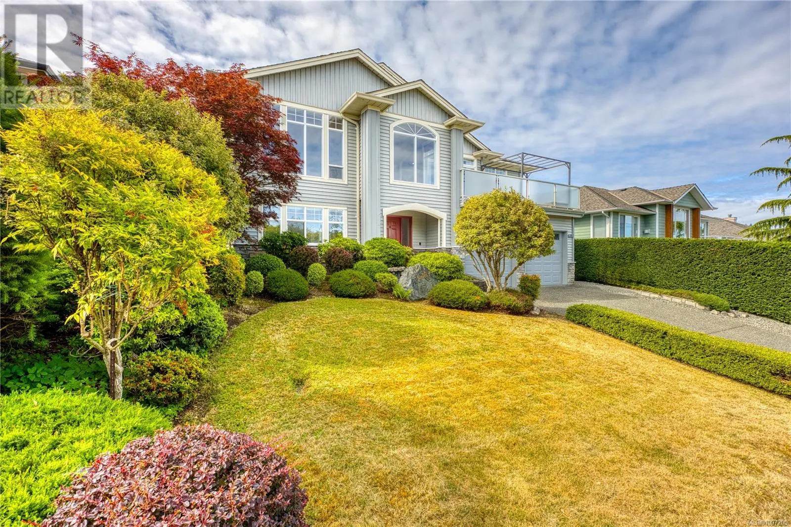 6381 Icarus Dr