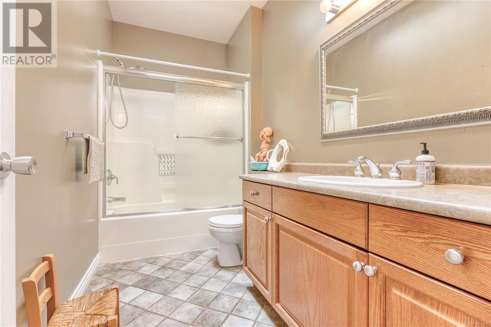 6381 Icarus Dr