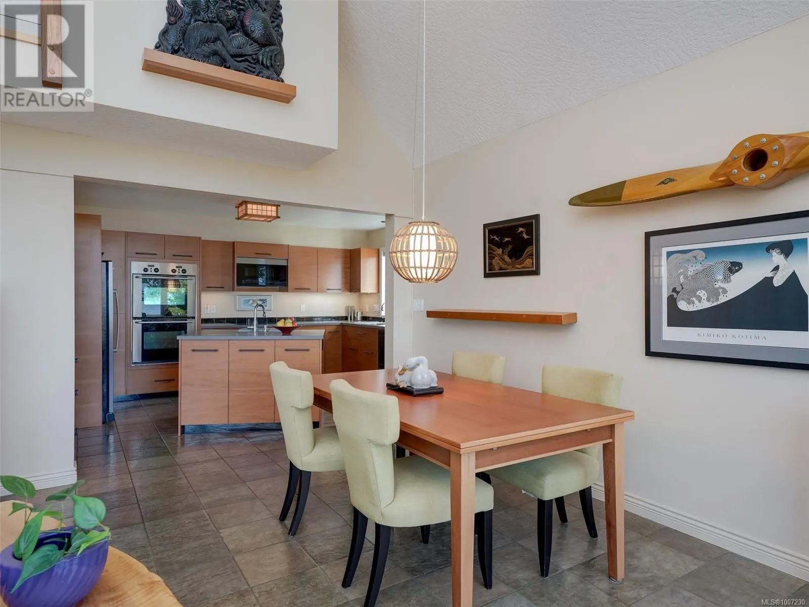 10189 West Saanich Rd
