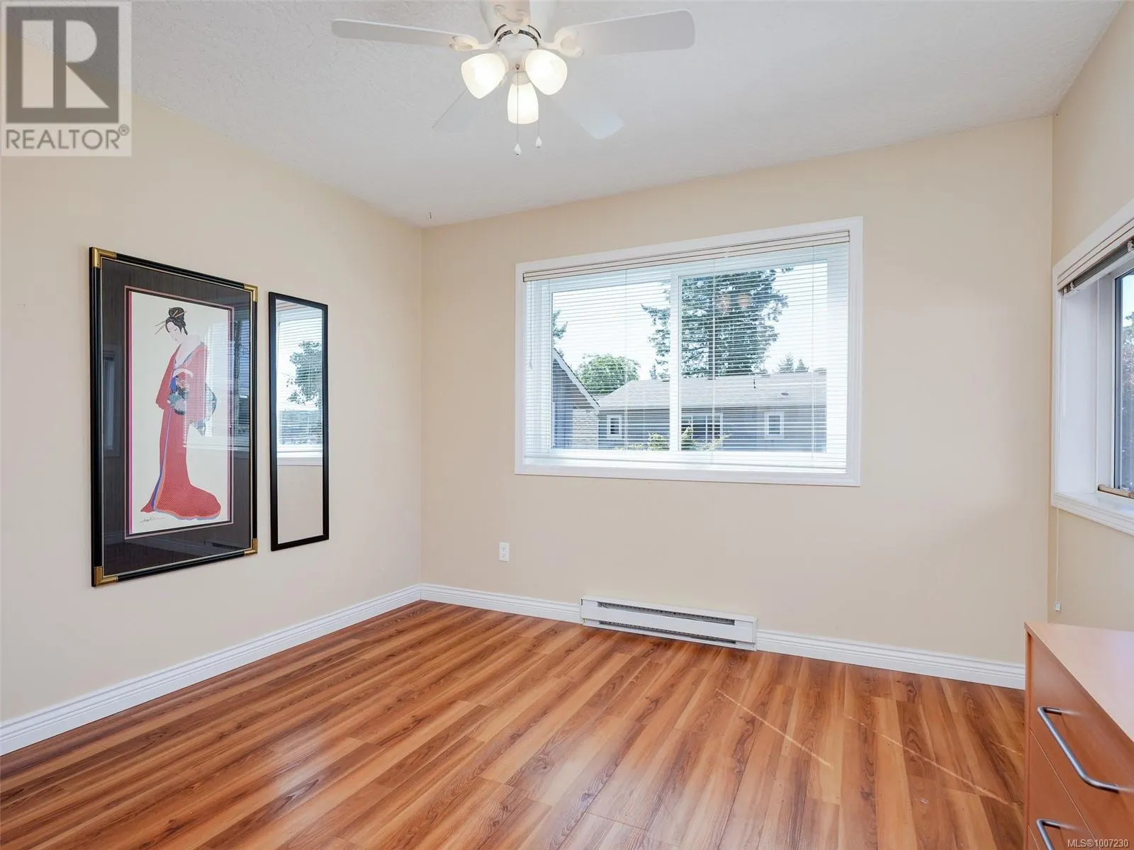 10189 West Saanich Rd
