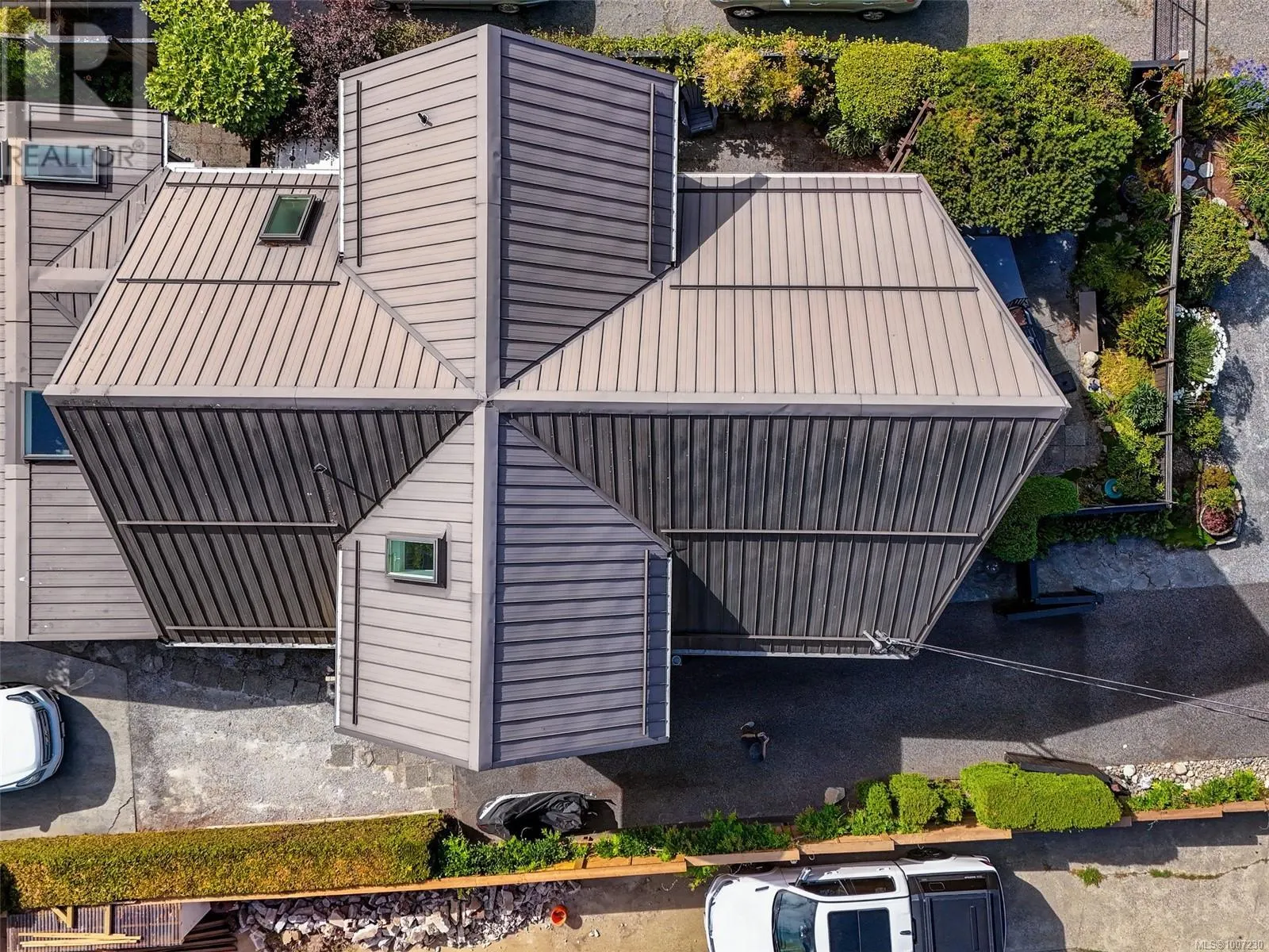 10189 West Saanich Rd