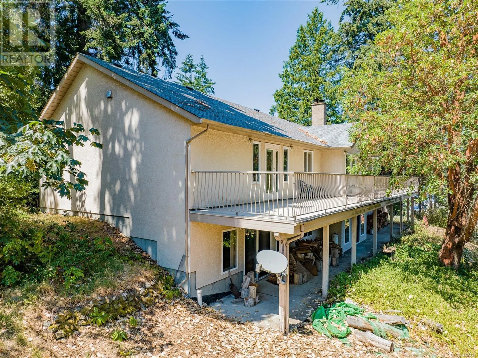 5030 Limberis Dr