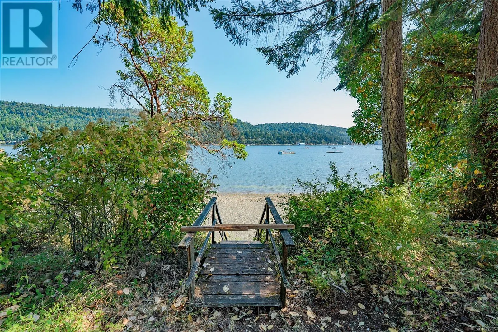 5030 Limberis Dr