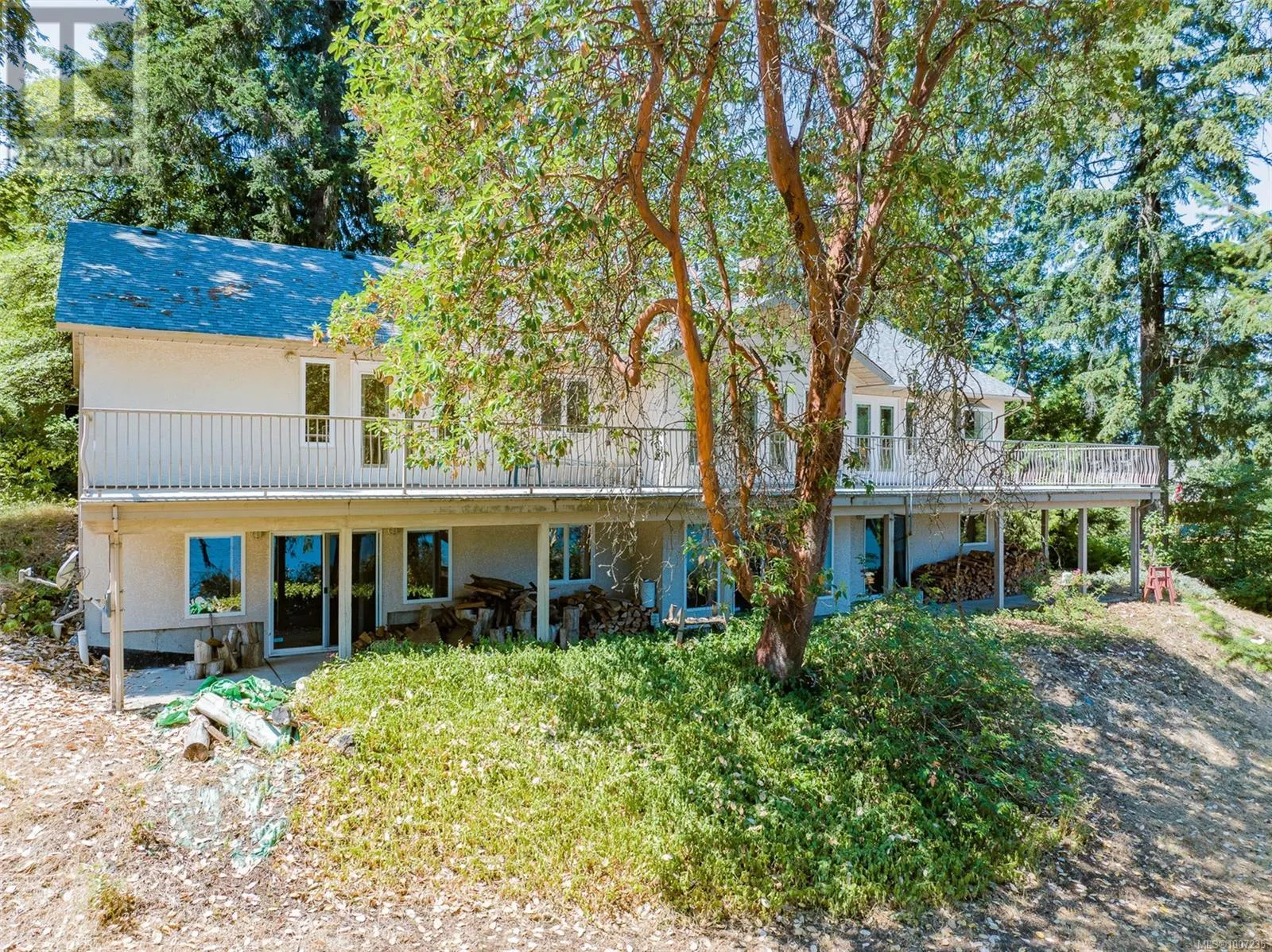 5030 Limberis Dr