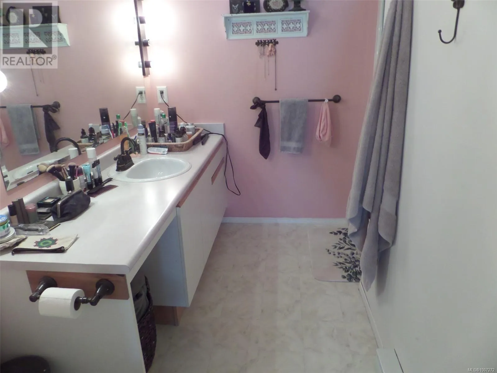 14 2458 Labieux Rd