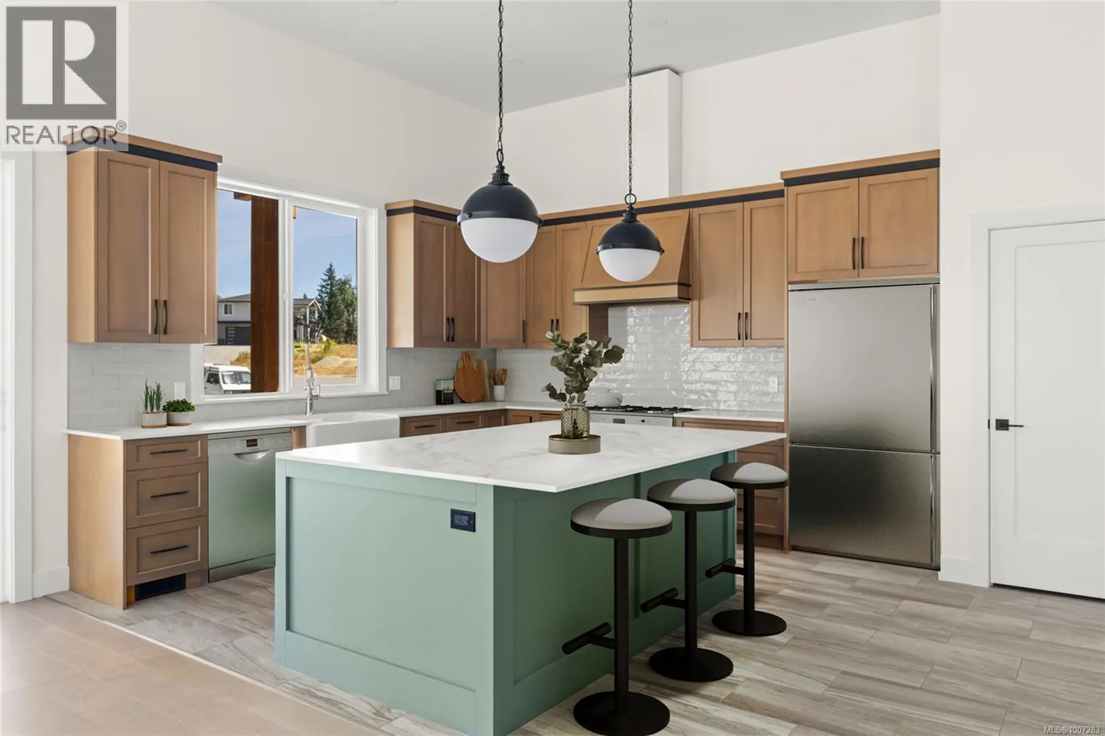 2600 Craven Cres