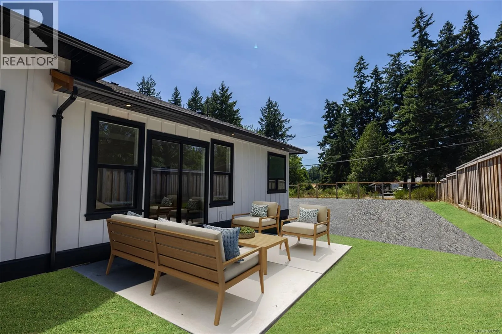 2600 Craven Cres