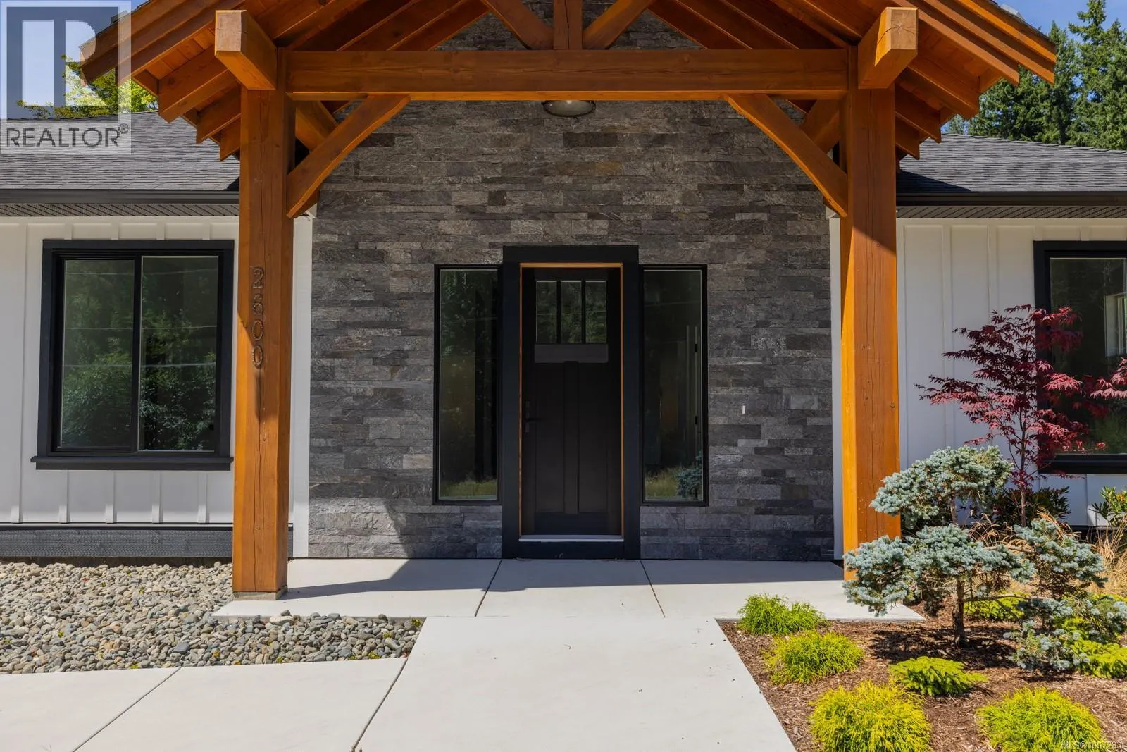 2600 Craven Cres