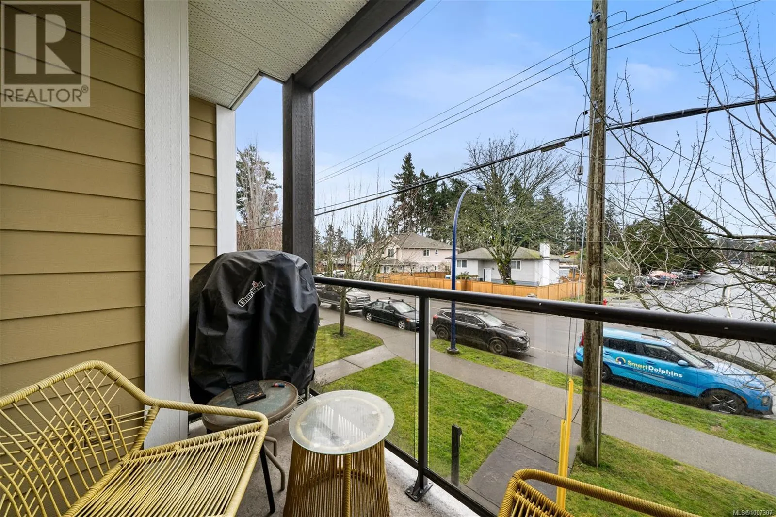 860 Brock Ave