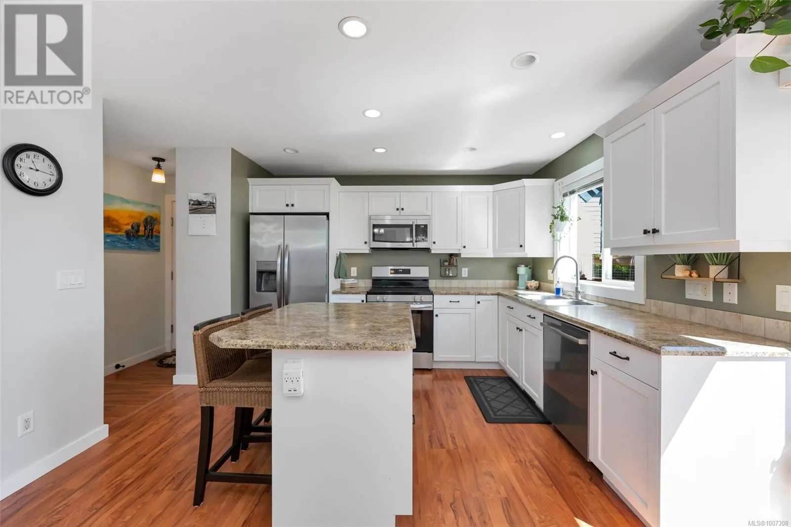 6297 Averill Dr