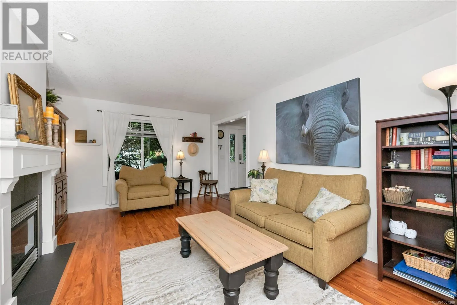 6297 Averill Dr