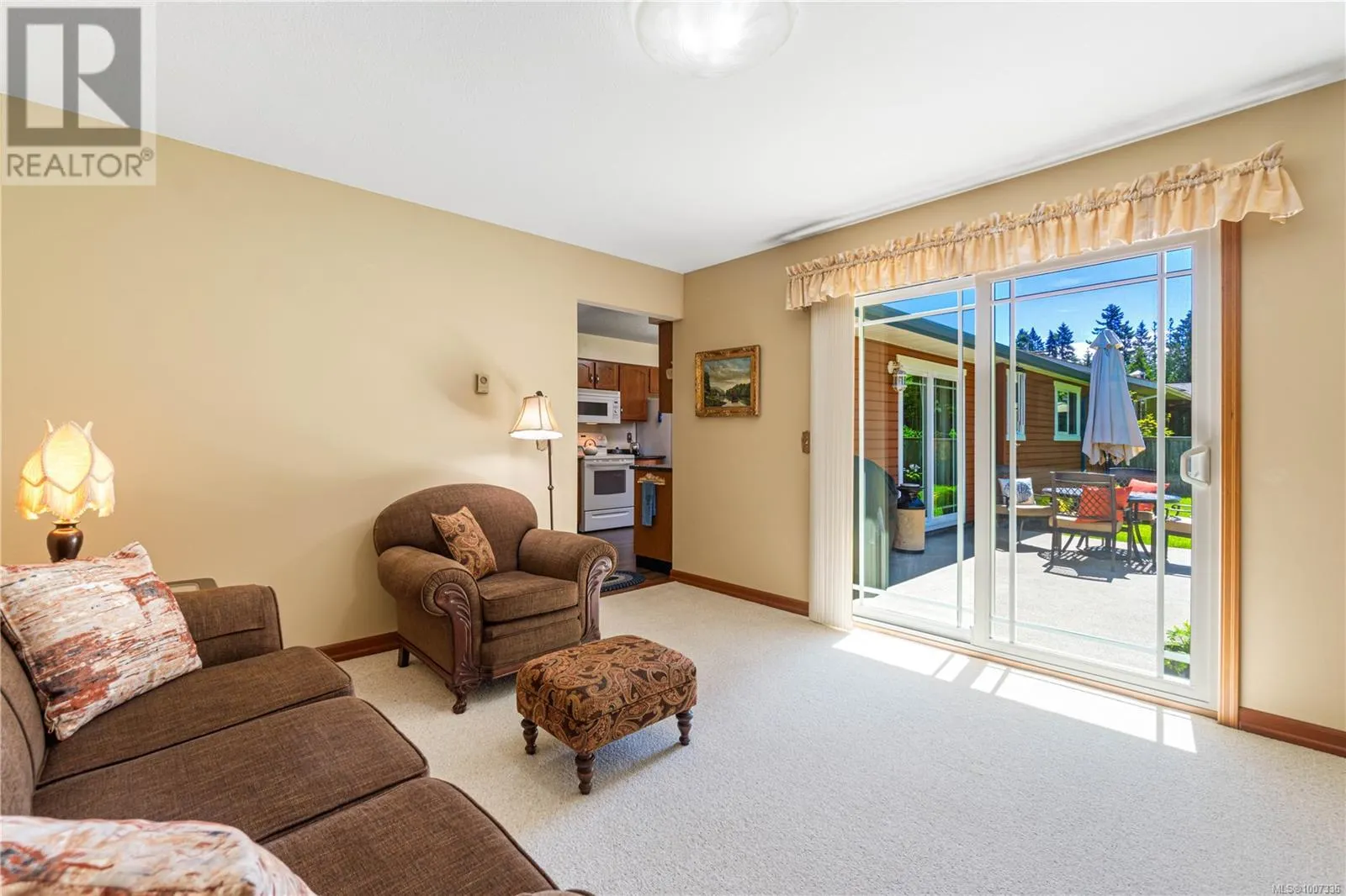 694 Wedgewood Cres